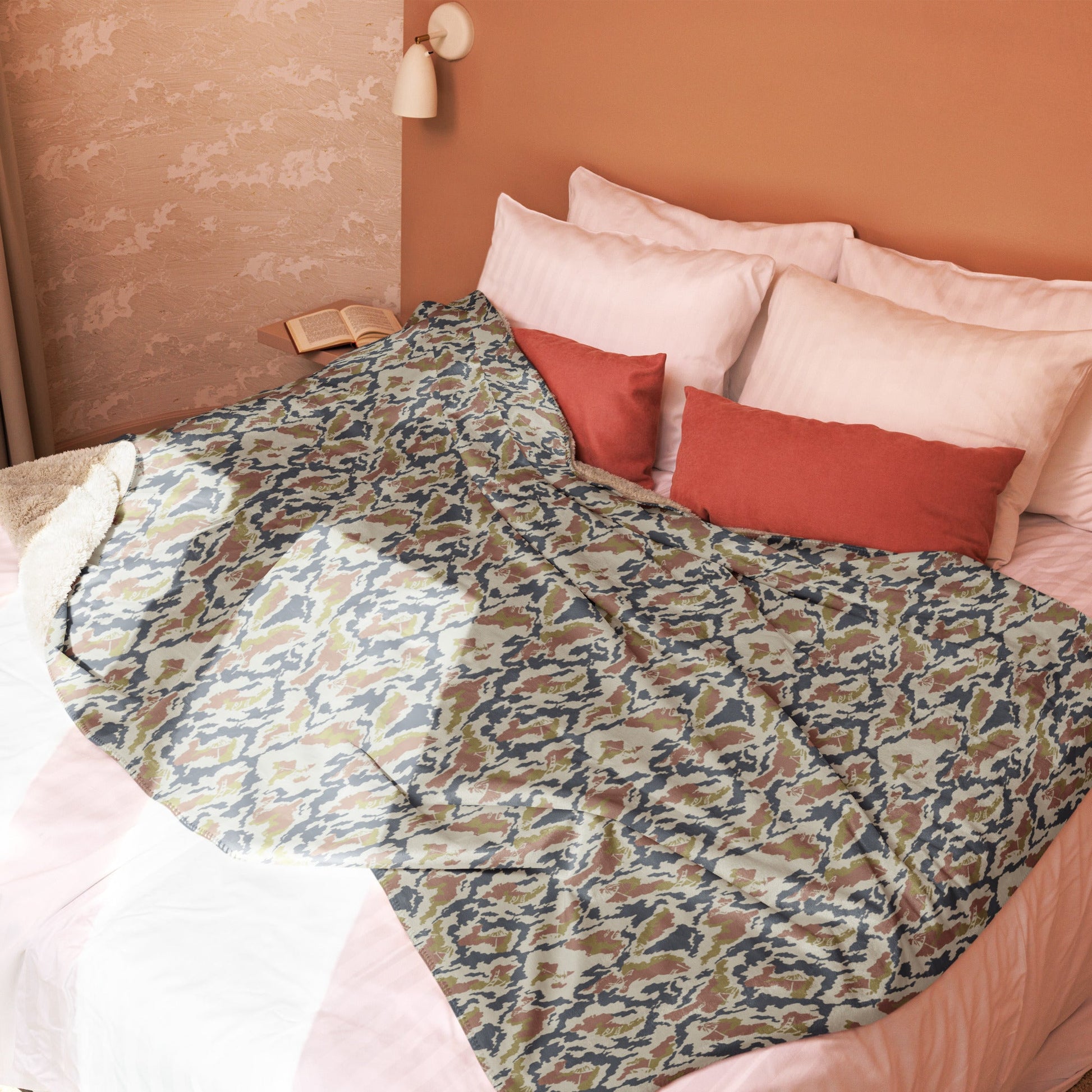 Russian KLMK Spetsnaz Tundra CAMO Sherpa blanket - Blanket