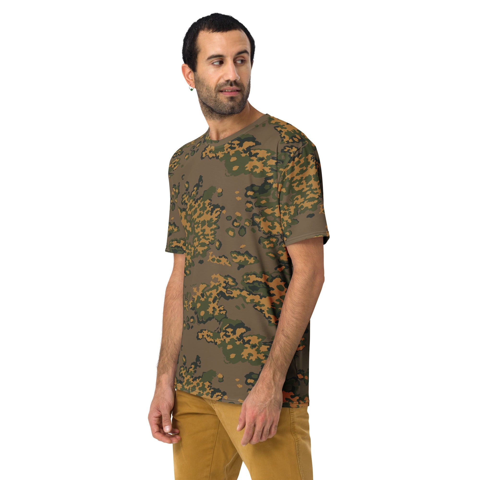 CAMO HQ - Russian Partizan Autumn CAMO Mens T-Shirt - Worldwide