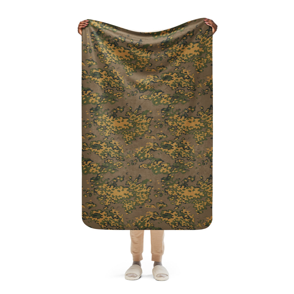 Russian Partizan SS Leto Autumn CAMO Sherpa blanket - 37″×57″