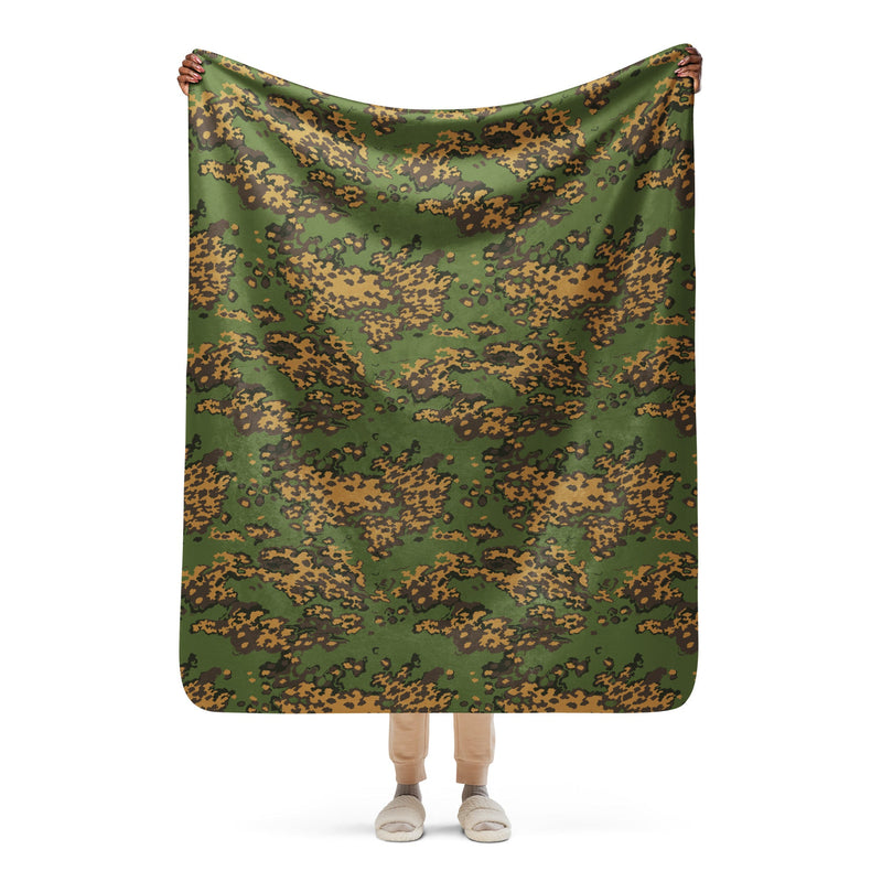 Partizan Summer CAMO Sherpa Blanket - 50″×60″