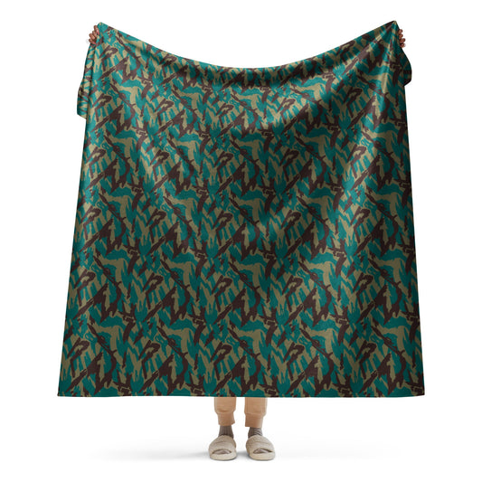 Russian Podlesok Tropical CAMO Sherpa blanket - 60″×80″ - Blankets