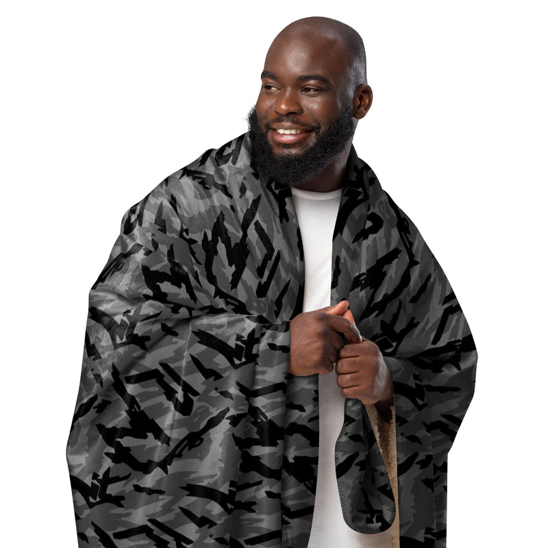 Podlesok Urban Russian CAMO Sherpa Blanket