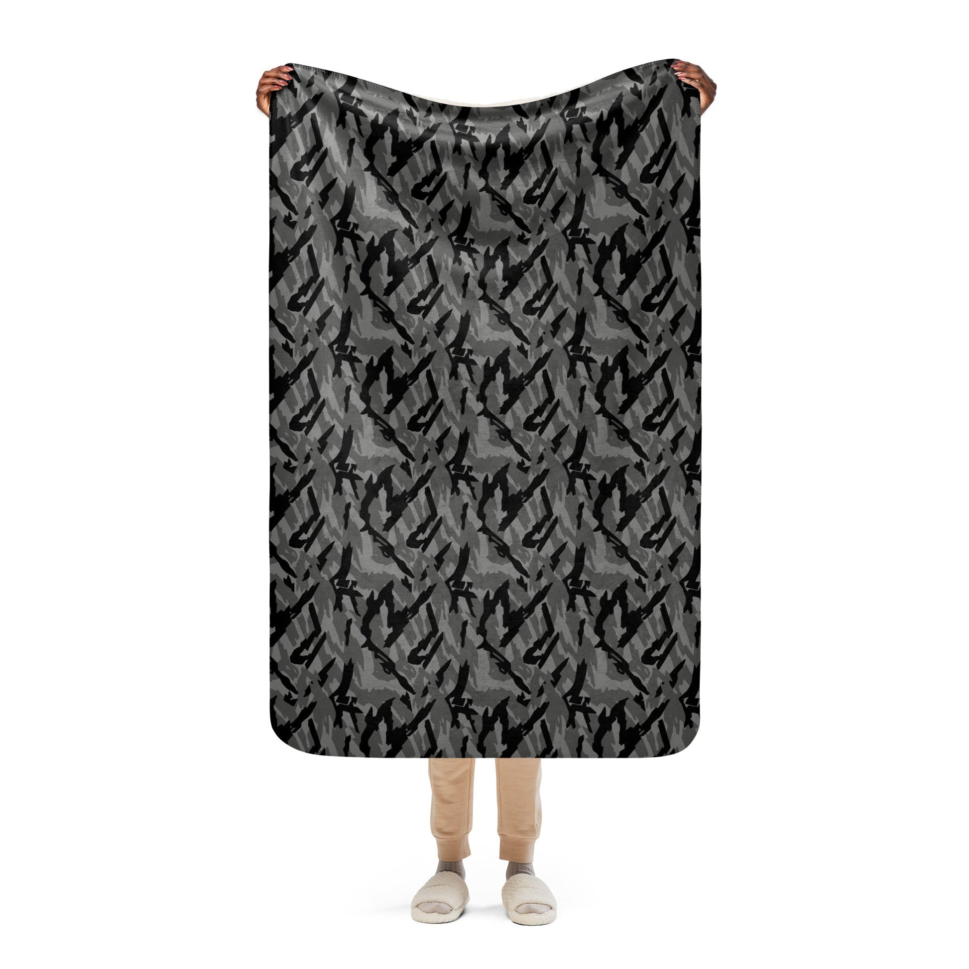 Russian Podlesok Urban CAMO Sherpa Blanket - 37″×57″