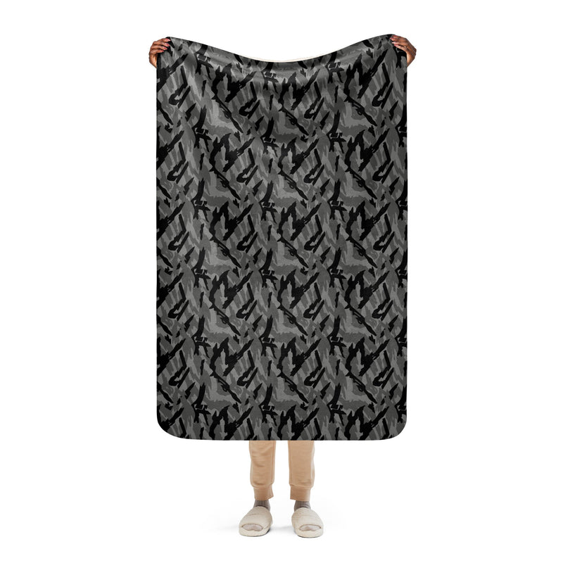 Podlesok Urban Russian CAMO Sherpa Blanket - 37″×57″