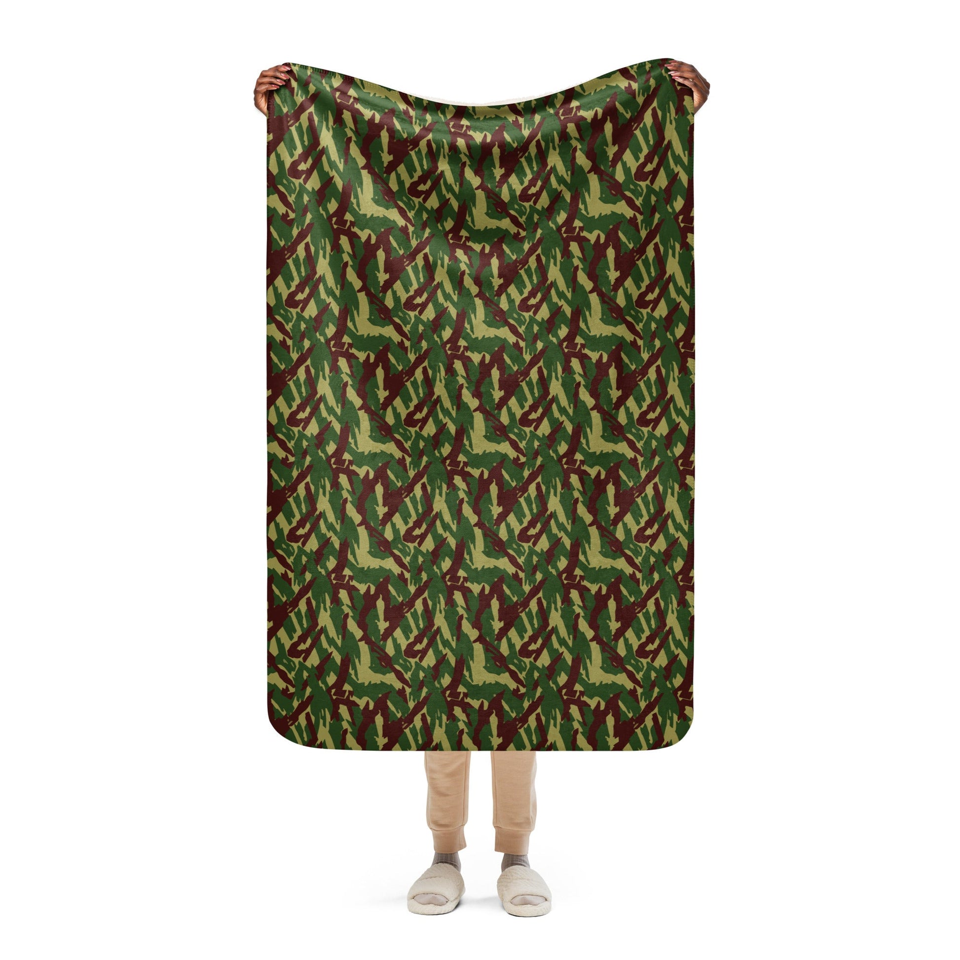 Russian Podlesok Woodland CAMO Sherpa blanket - 37″×57″ - Blankets