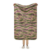 Tiger Stripe Kamysh Rosewood CAMO Sherpa Blanket - 37″×57″