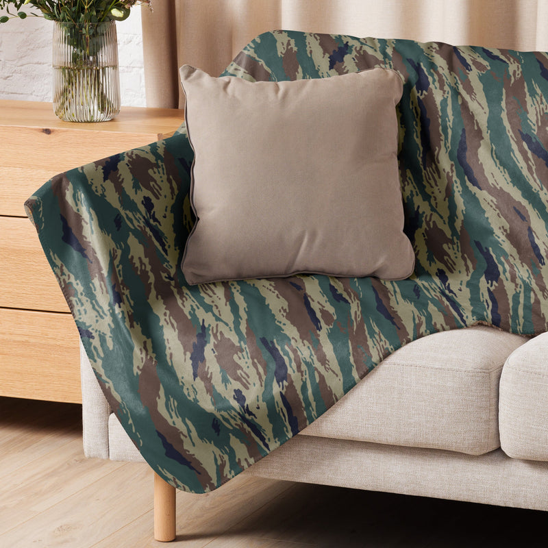 Tiger Stripe Kamysh SPLAV CAMO Sherpa Blanket