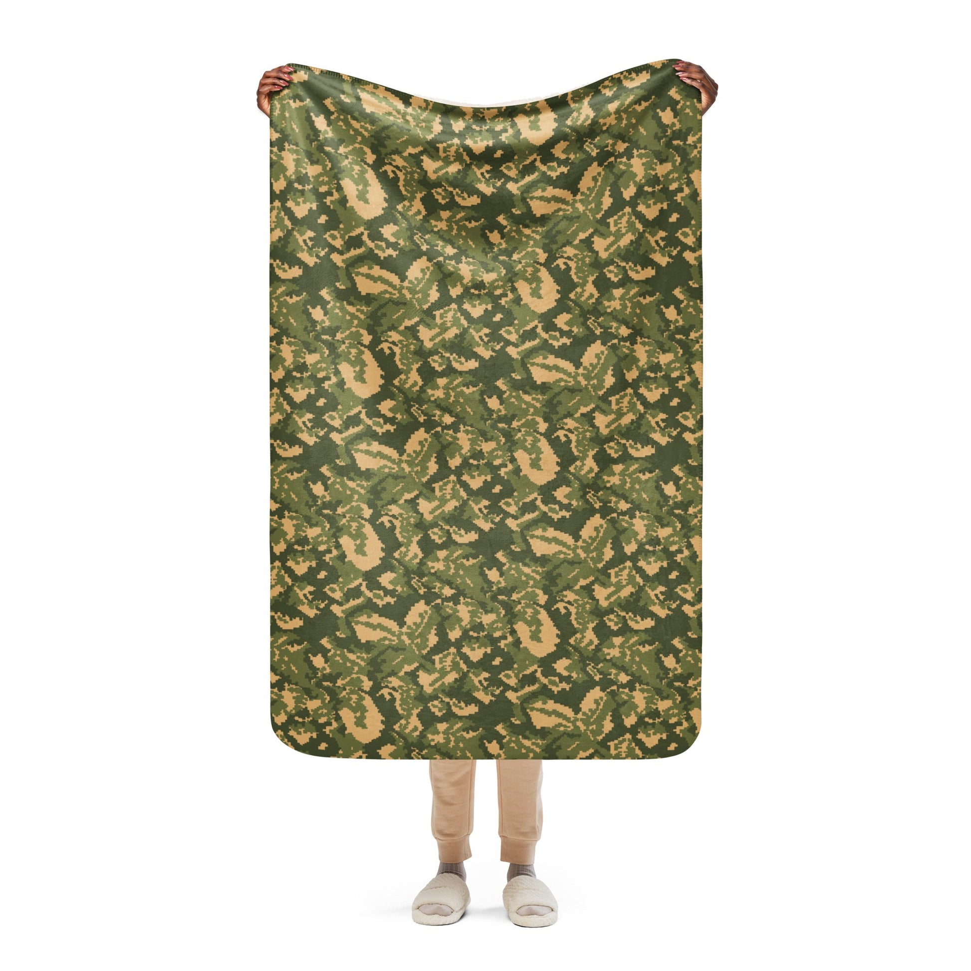 Russian TTsMKK Disruptive Tri Color CAMO Sherpa Blanket - 37″×57″