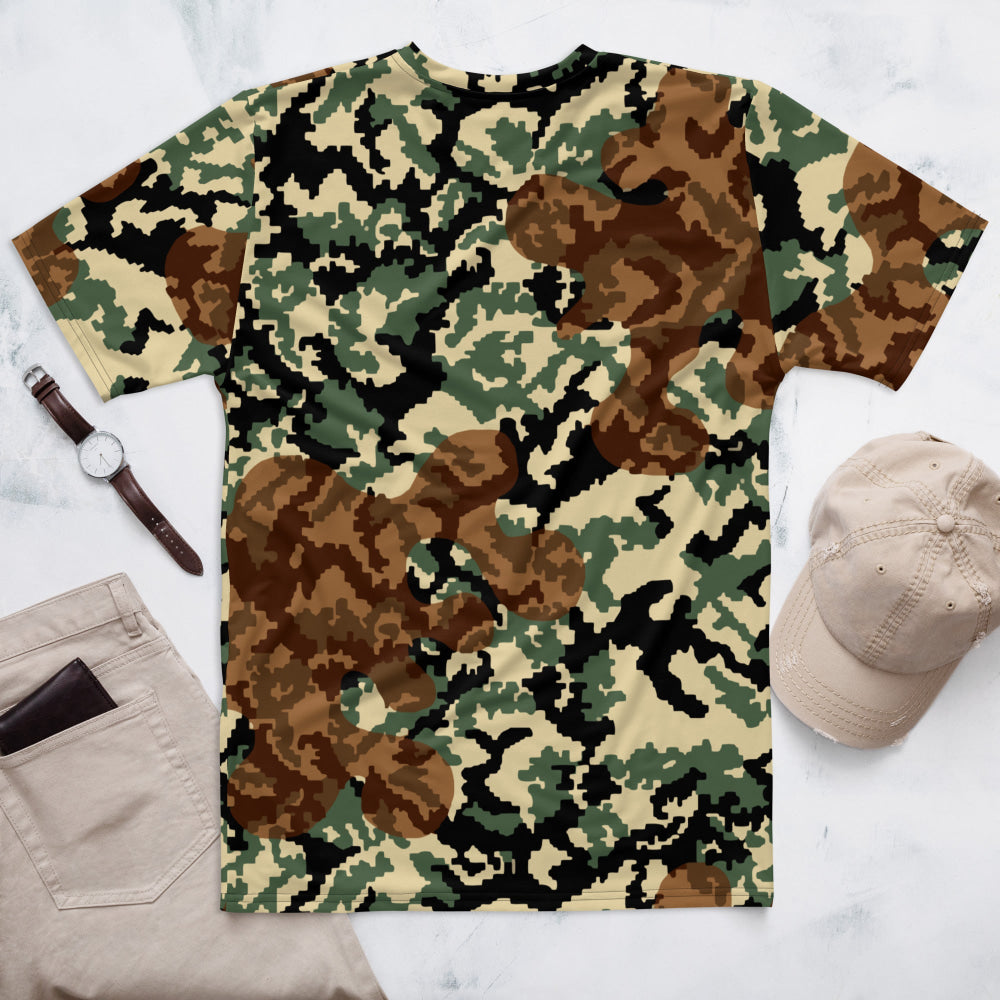 Russian WW2 TTsMKK Disruptive Amoeba Tri Color CAMO Men’s T-shirt - Mens T-Shirt