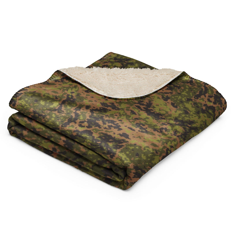 Yeger Hunter Russian CAMO Sherpa Blanket
