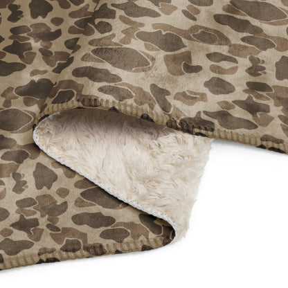 Sandbeach Frog Skin CAMO Sherpa blanket - Blanket