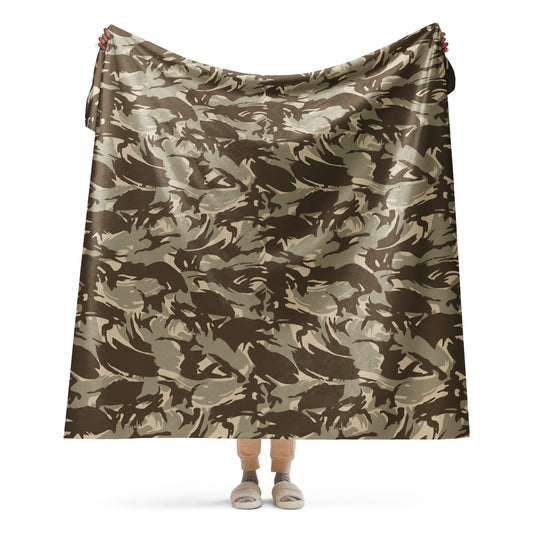 Saudi Arabian DPM Desert CAMO Sherpa blanket - 60″×80″ - Blanket