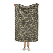 Lizard Serbian Arkan CAMO Sherpa Blanket - 37″×57″