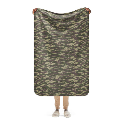 Serbian Lizard Arkan CAMO Sherpa blanket - 37″×57″ - Blankets