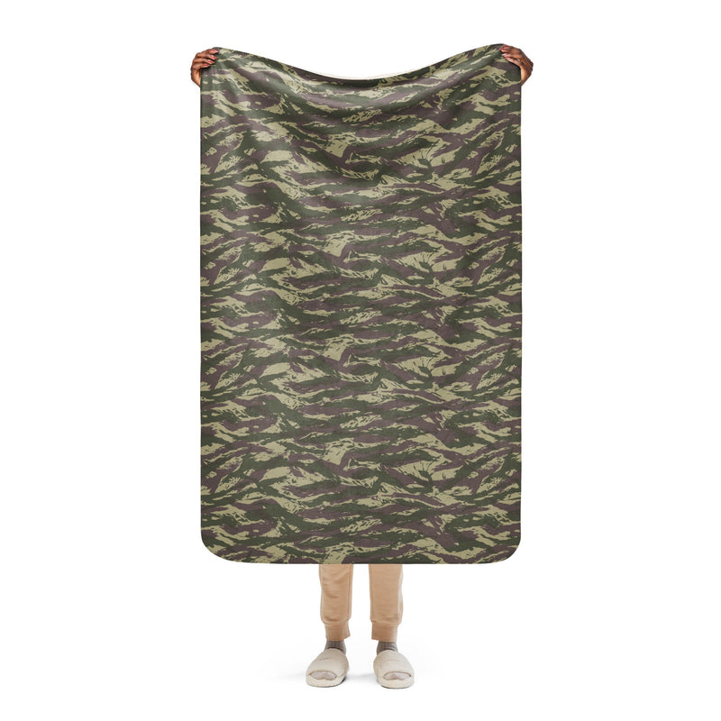 Lizard Serbian Arkan CAMO Sherpa Blanket - 37″×57″