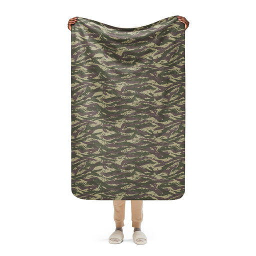 Lizard Serbian Arkan CAMO Sherpa Blanket - 37″×57″