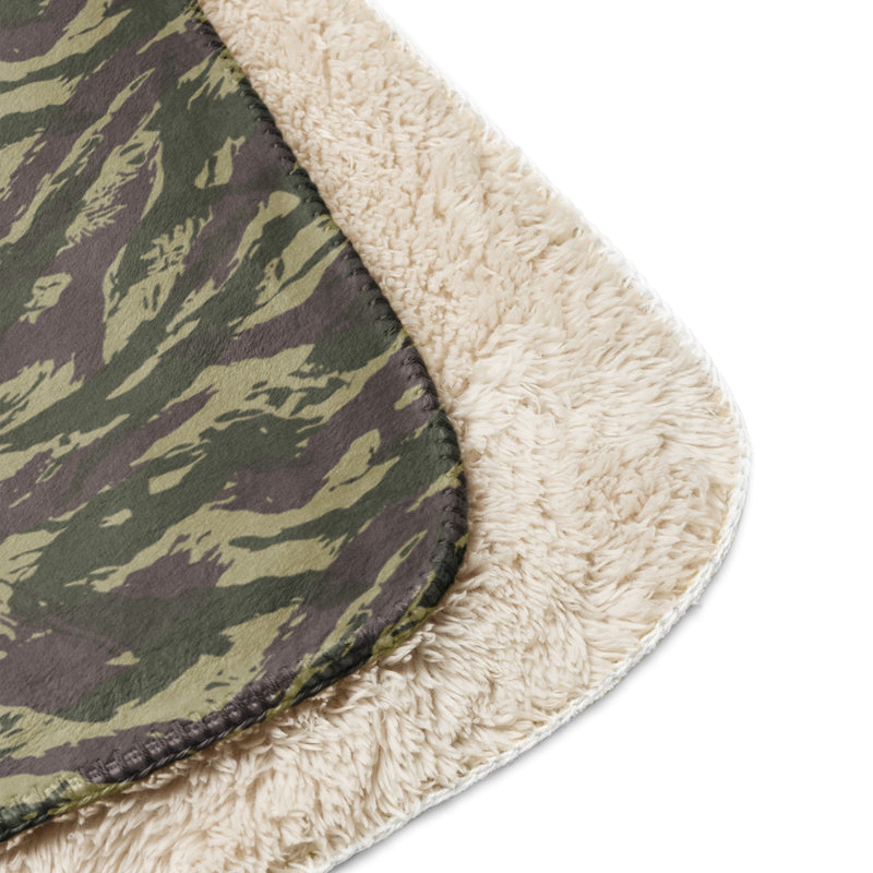 Lizard Serbian Arkan CAMO Sherpa Blanket
