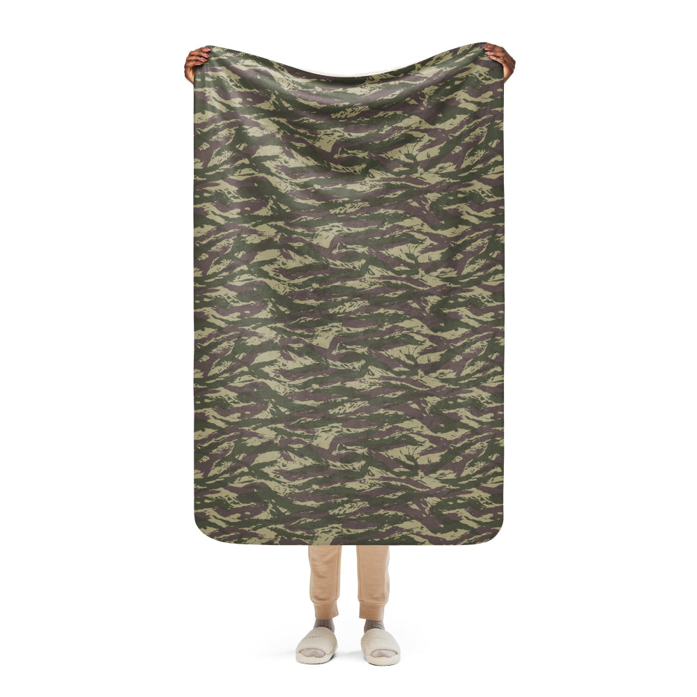 Serbian Lizard Arkan Volunteer Guard CAMO Sherpa blanket - 37″×57″ - Blanket