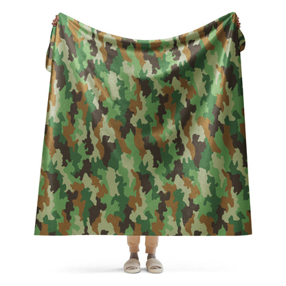Serbian Oak Leaf Woodland CAMO Sherpa blanket - 60″×80″ - Blanket