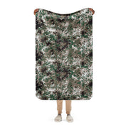 Snowtarn CAMO Sherpa Blanket - 37″×57″