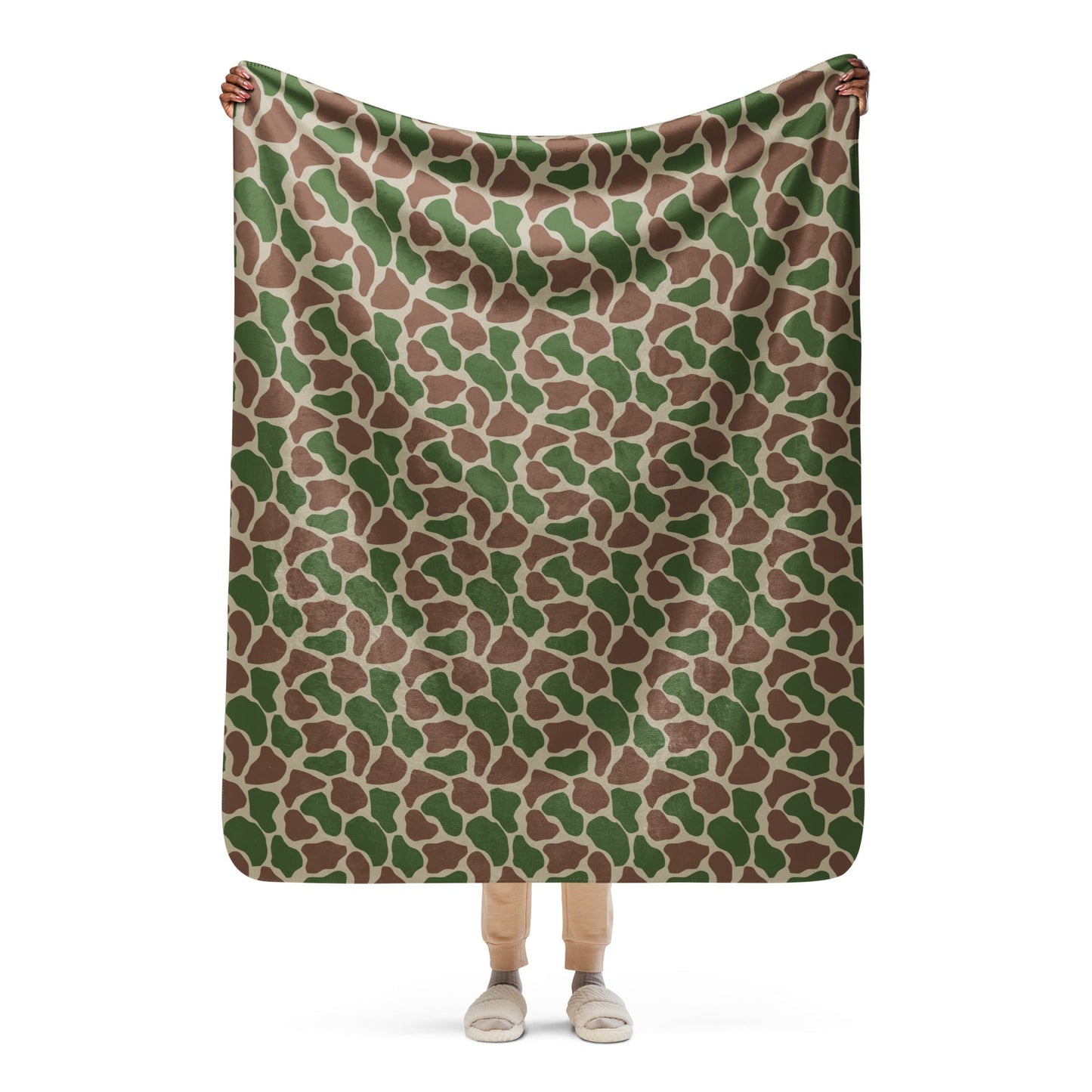 South African Kangwane Giraffe CAMO Sherpa blanket - 50″×60″ - Blankets