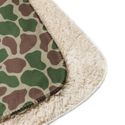 Giraffe Kangwane South African CAMO Sherpa Blanket