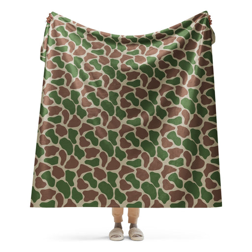 Giraffe Kangwane South African CAMO Sherpa Blanket - 60″×80″