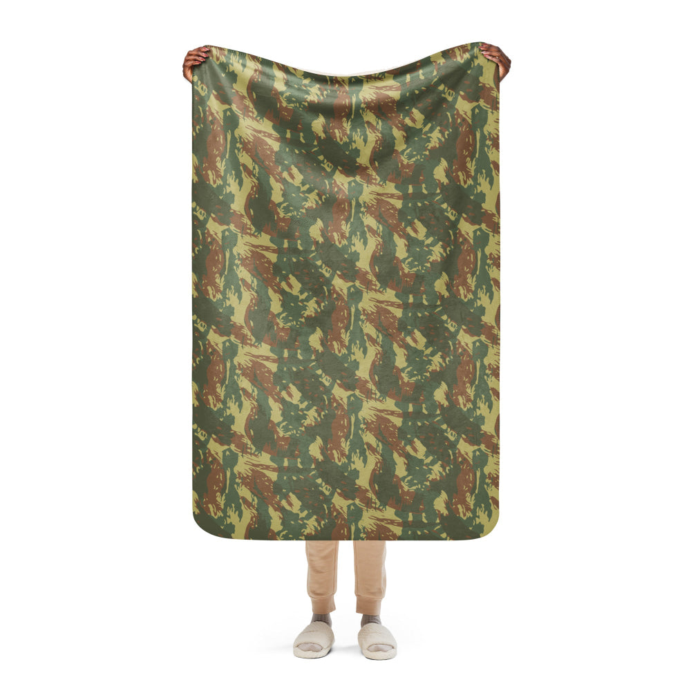 South African Transkei Dry Season CAMO Sherpa blanket - 37″×57″ - Blanket