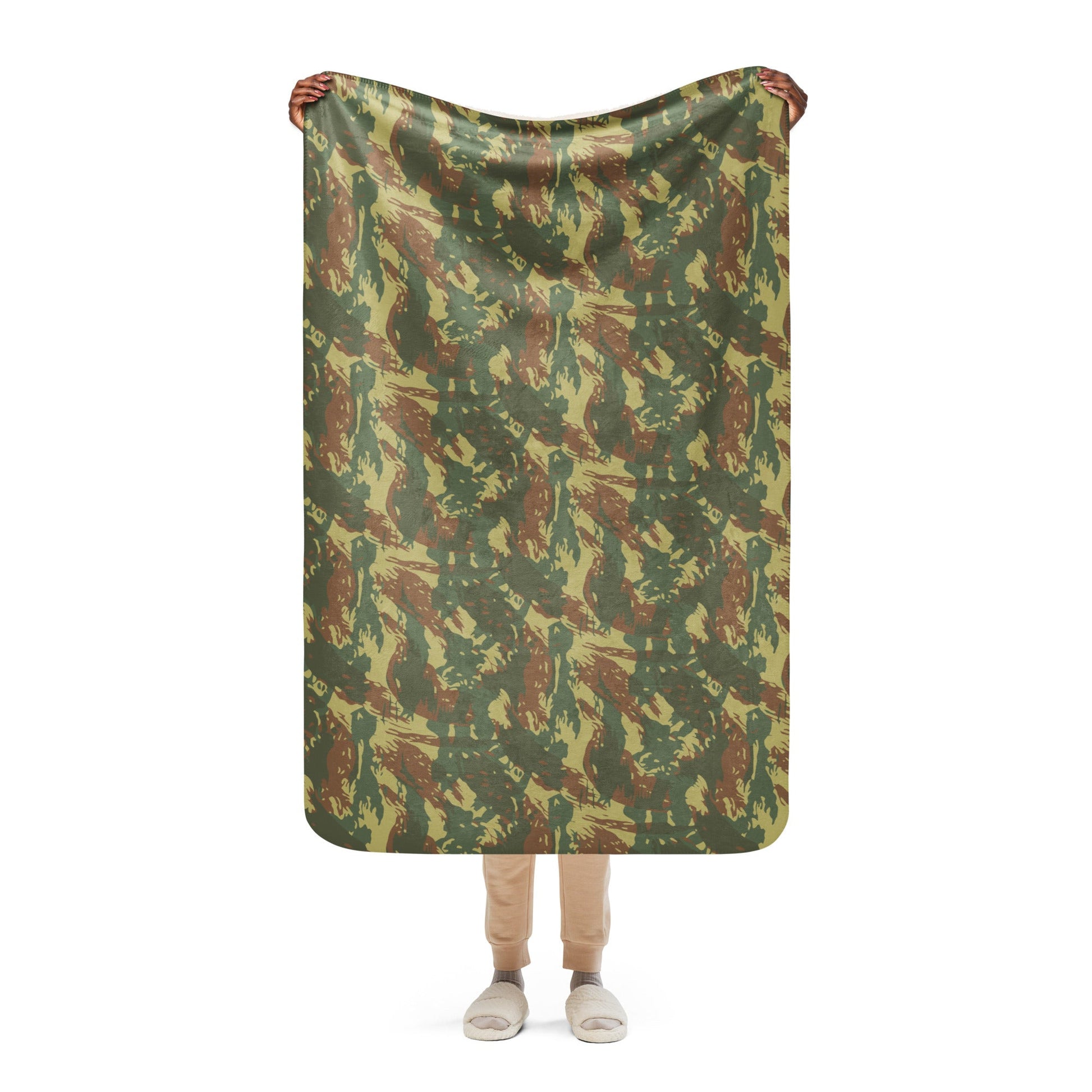 South African Transkei CAMO Sherpa Blanket - 37″×57″