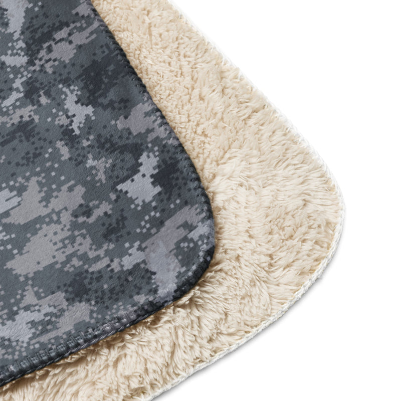 Digital Salvage & Rescue South Korean CAMO Sherpa Blanket