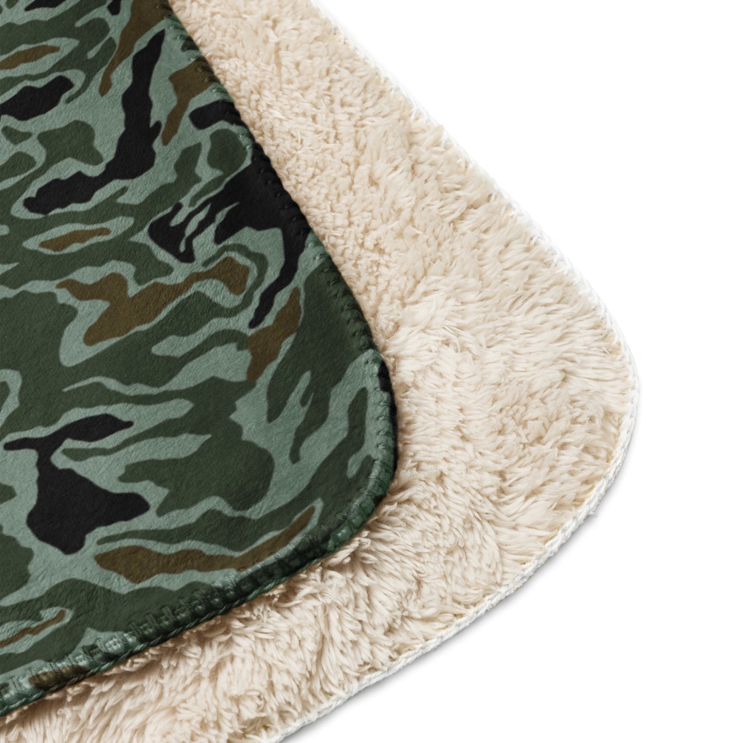 South Korean ROK Noodle Swirl CAMO Sherpa blanket - Blankets