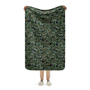 Noodle Swirl South Korean CAMO Sherpa Blanket - 37″×57″