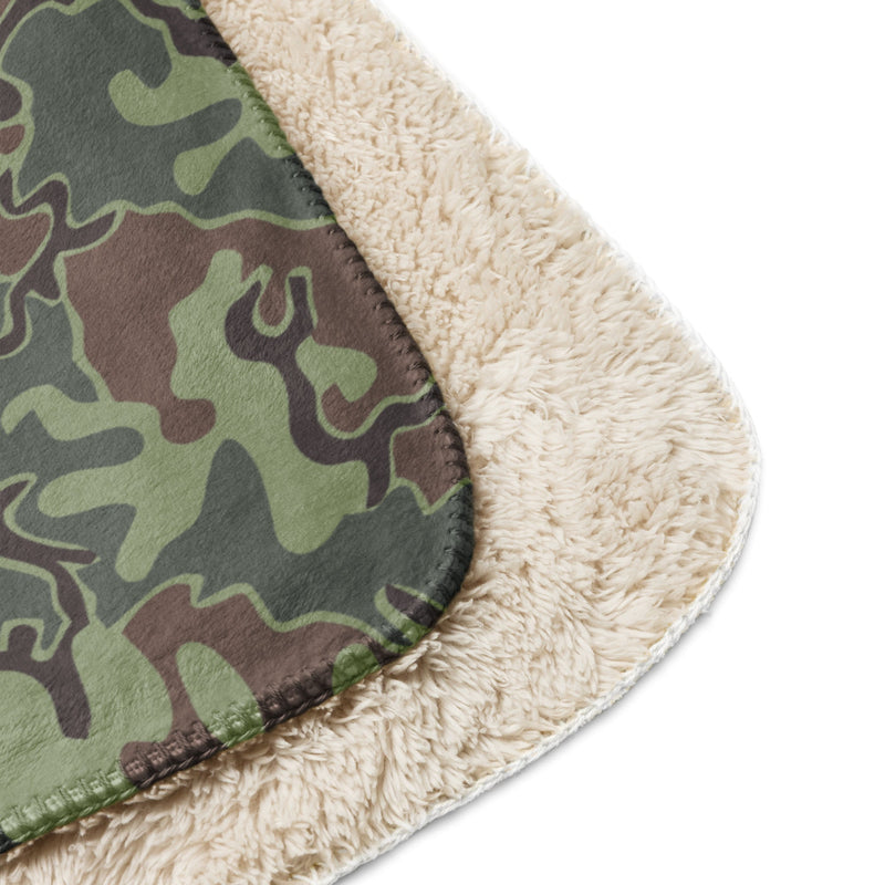 Puzzle South Korean CAMO Sherpa Blanket