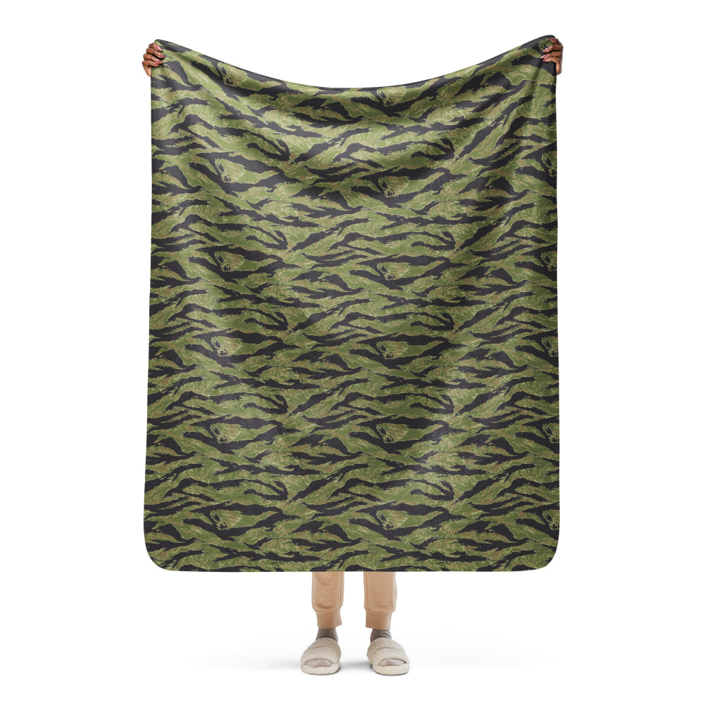 South Vietnam Original Tiger Stripe CAMO Sherpa blanket - 50″×60″ - Blanket