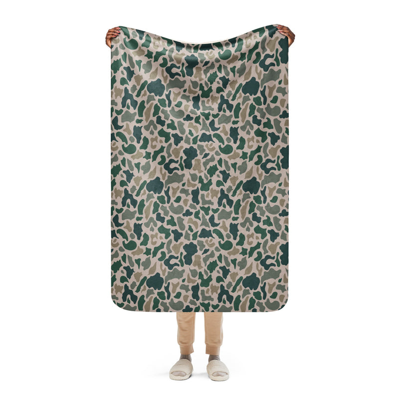 Duck Hunter ARVN Beo Gam CAMO Sherpa Blanket - 37″×57″