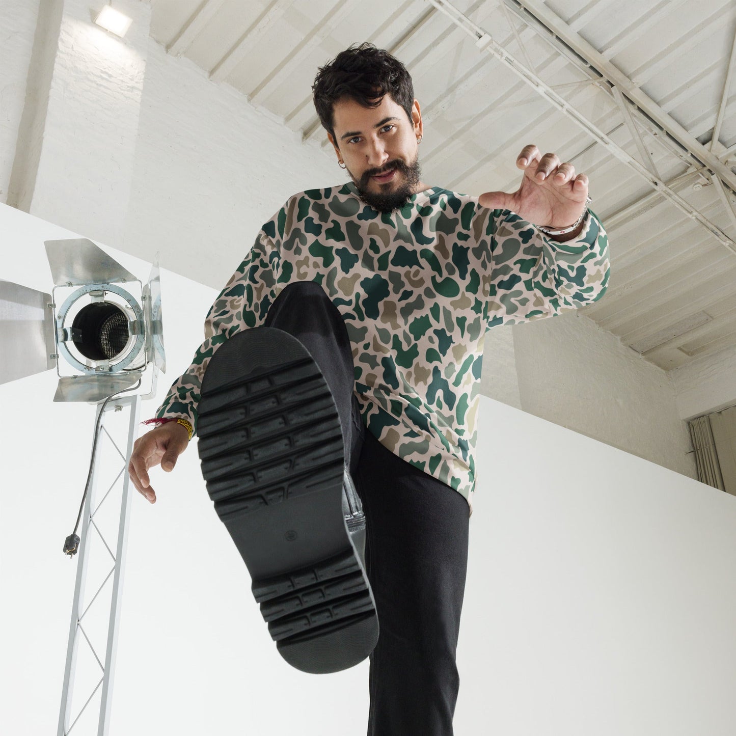 South Vietnamese ARVN Duck Hunter Beo Gam CAMO Unisex Sweatshirt - Sweatshirts