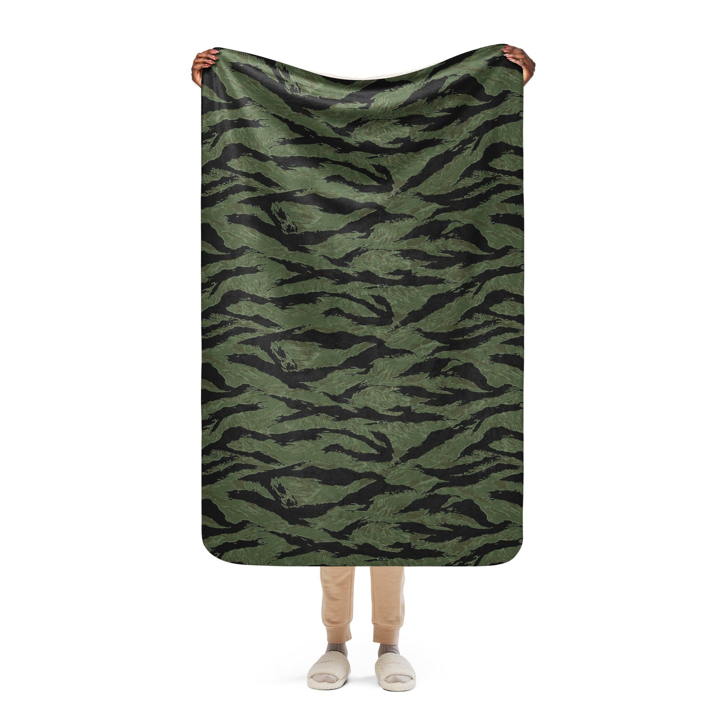 South Vietnamese ARVN Tiger Stripe CAMO Sherpa blanket - 37″×57″ - Blanket