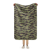 Tiger Stripe Vietnam Marine CAMO Sherpa Blanket - 37″×57″