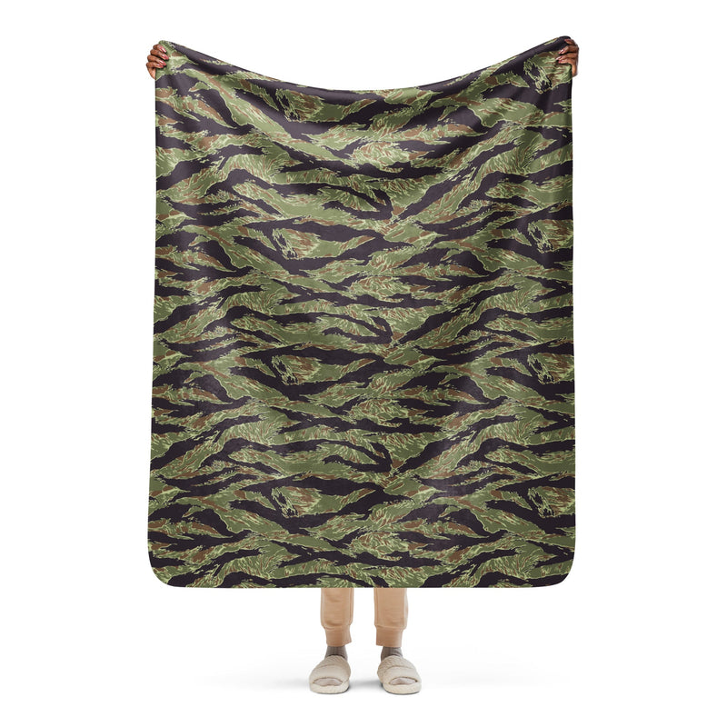 Tiger Stripe Vietnam Marine CAMO Sherpa Blanket - 50″×60″