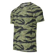 Tiger Stripe Sea Wave CAMO men’s rash guard
