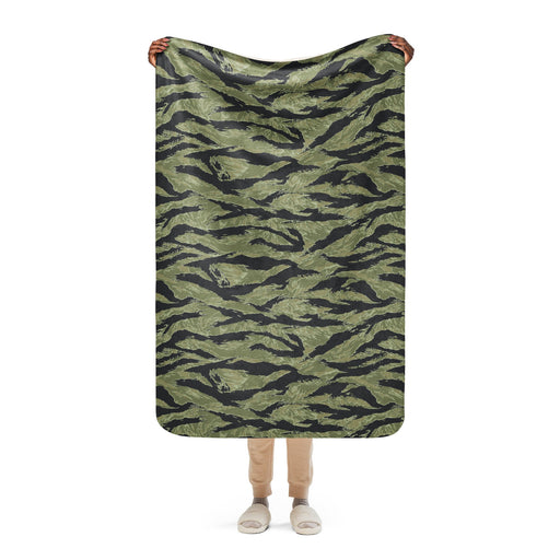 Tiger Stripe Sea Wave CAMO Sherpa Blanket - 37″×57″