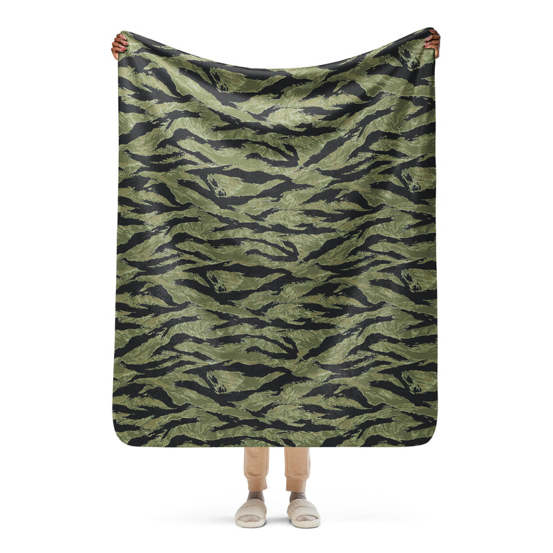 Tiger Stripe Sea Wave CAMO Sherpa Blanket - 50″×60″