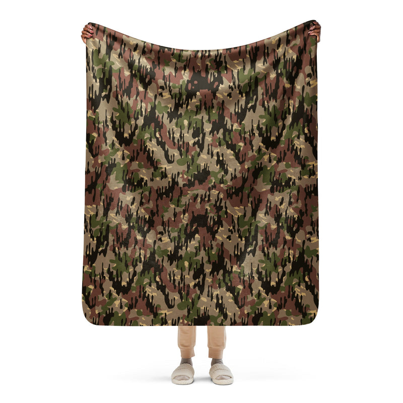 Rocosos Spanish Guerrillero CAMO Sherpa Blanket - 50″×60″