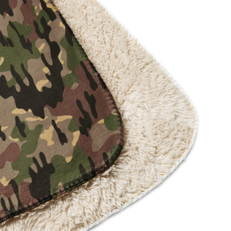 Rocosos Spanish Guerrillero CAMO Sherpa Blanket