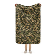 Spearpoint Vanguard Multi-Terrain CAMO Sherpa Blanket - 37″×57″