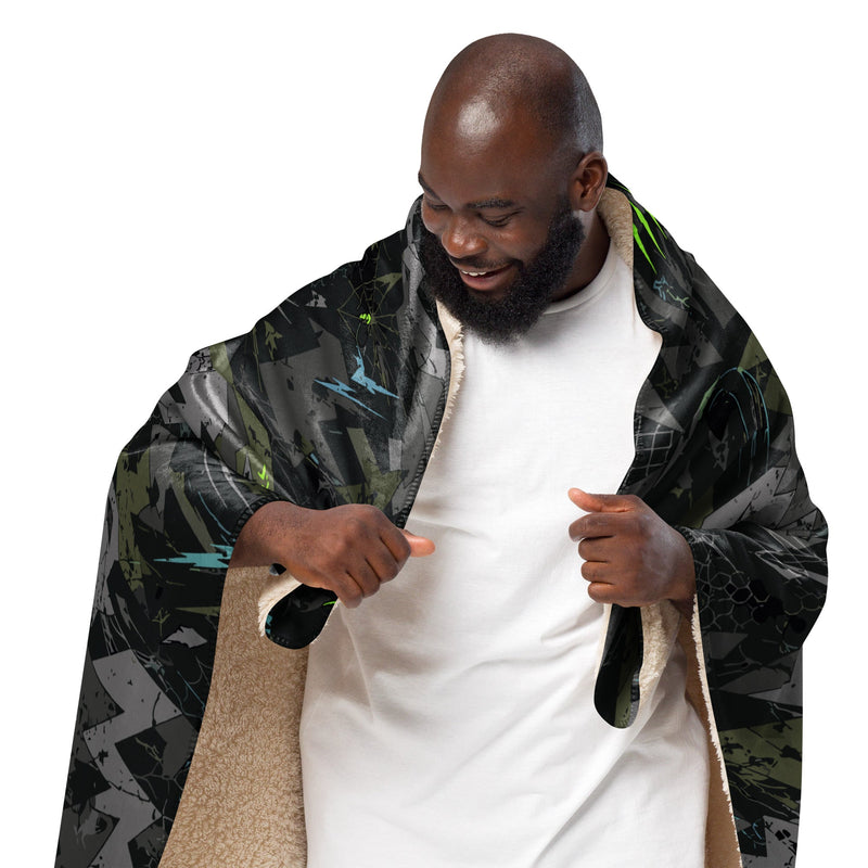 Spider Wall Reflex CAMO Sherpa Blanket