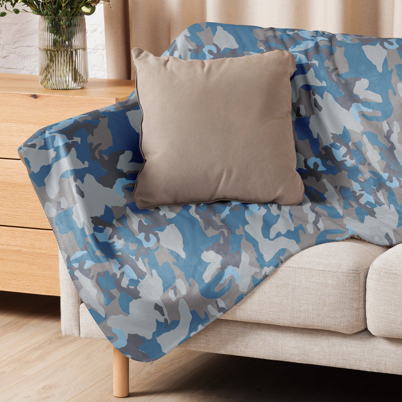 Skywatch CAMO Sherpa Blanket
