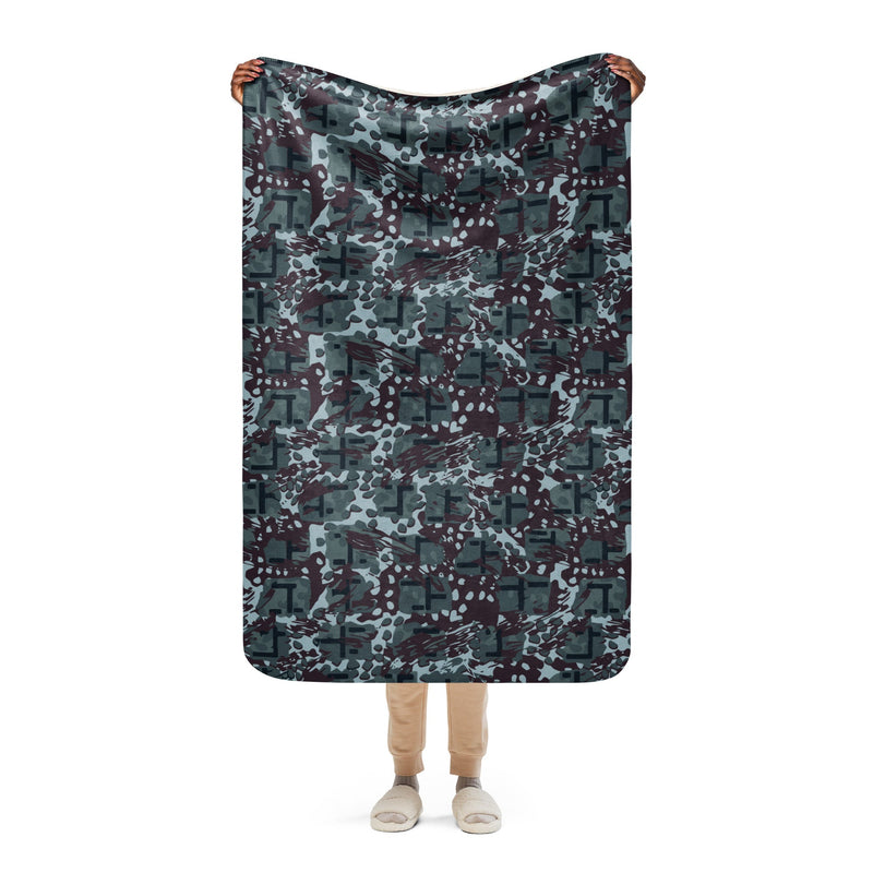 Maritime Assault CAMO Sherpa Blanket - 37″×57″