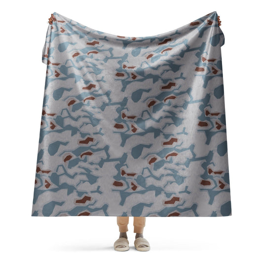 Czech Sumpfmuster Bahnak CAMO Sherpa blanket - 60″×80″ - Blankets
