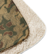 Sumpfmuster Where Eagles Dare CAMO Sherpa Blanket